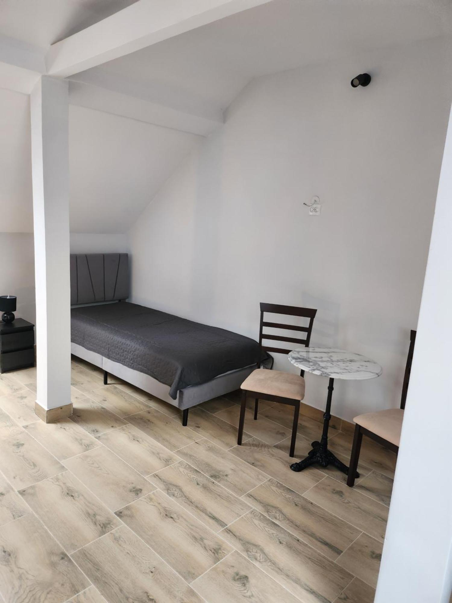 Willa Park Ostrowiec Swietokrzyski Bagian luar foto