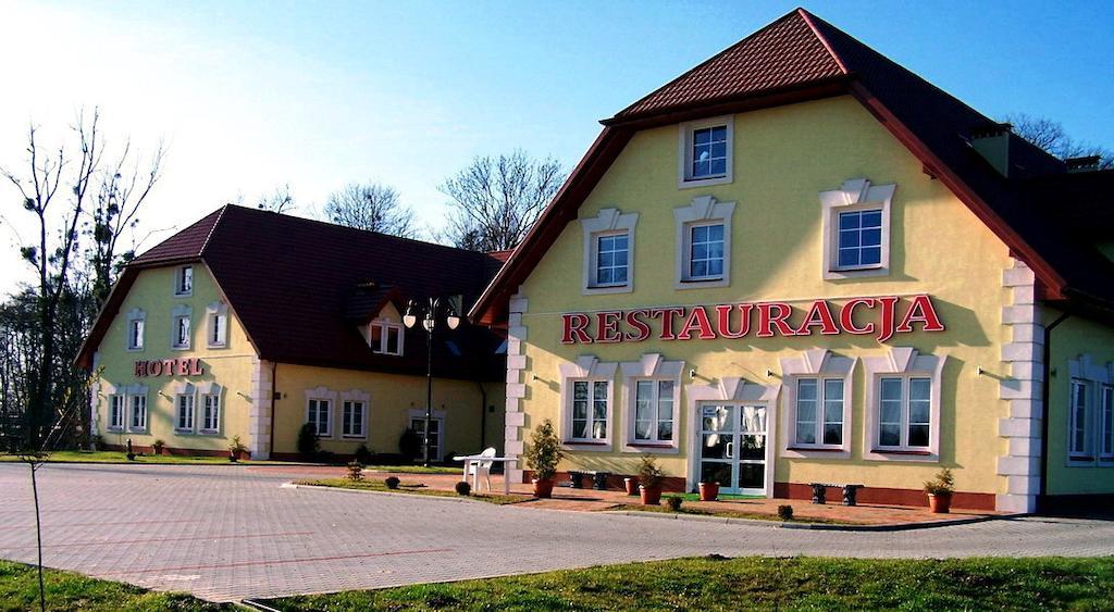 Willa Park Ostrowiec Swietokrzyski Bagian luar foto