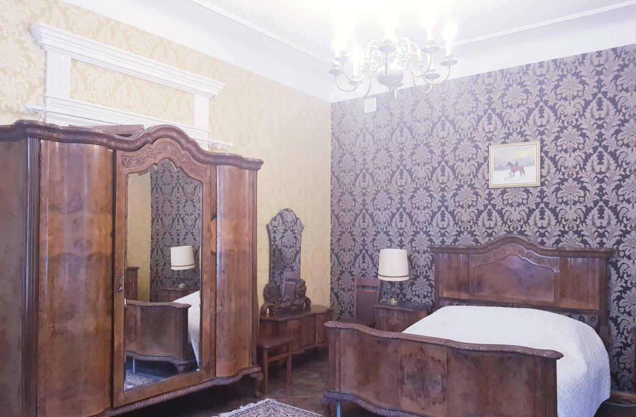Willa Park Ostrowiec Swietokrzyski Bagian luar foto